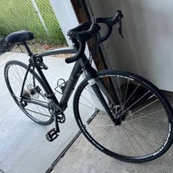 Road Bike - Diamondback Century 1