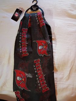 NFL BUCCANEERS INFINITY SCARF