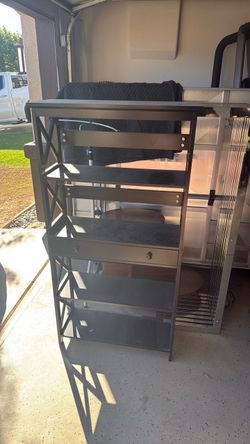 Book shelf with drawer