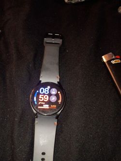 Samsung Galaxy Smartwatch with Gray Band