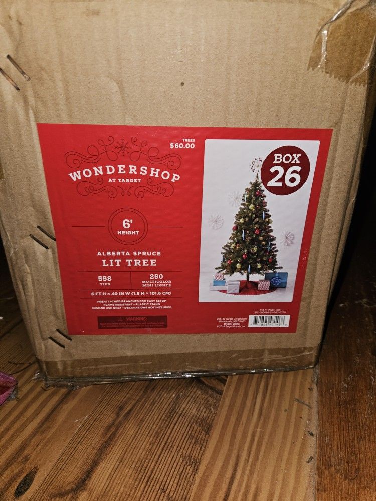 6' Pre Lit Tree