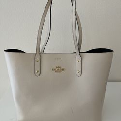 Tan Coach Tote Handbag