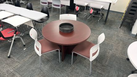 Round Table