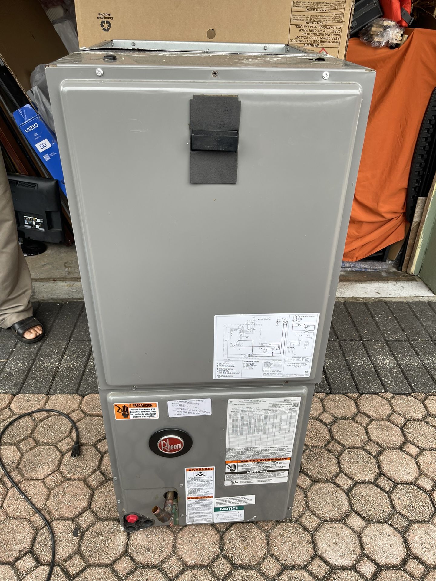 Rheem RH1P 1-Phase 14-SEER R-410A Standard Efficiency Air Handler, 2.5 tons (For parts, evaporator Coil Need To Be Changed). $300 Firm On Price