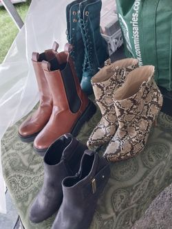 Lot of 4 Women's Boots Size 10