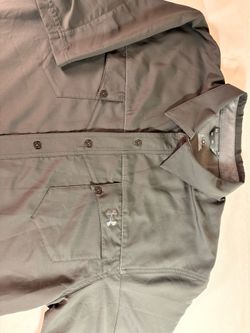 Under Armour Men's XL Button-Down Fishing Shirt – Gray