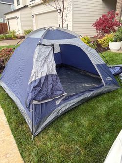Tent ⛺️ 3-4 person