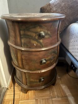 Vintage looking drawers