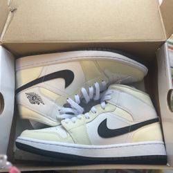 Jordan 1 MID