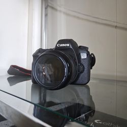 Canon Eos 6D/ Canon EF 85mm f/1.8 USM Lens (16 GB SD Card)
