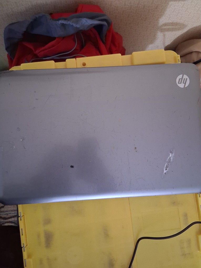 Hp Pavilion G Series G7-1265nr Notebook PC And
