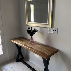 Table And Mirror Decore 