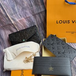 Women 3 Pieces Wallet $250 Perfect Valentine Gift 🎁 