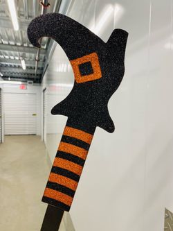 Beautiful Witch’s Legs Yard Stakes Halloween Decoration (2) Orange🧡✨🖤🧙🏻♀️ • $5.00 Pair •