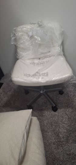 Desk chair