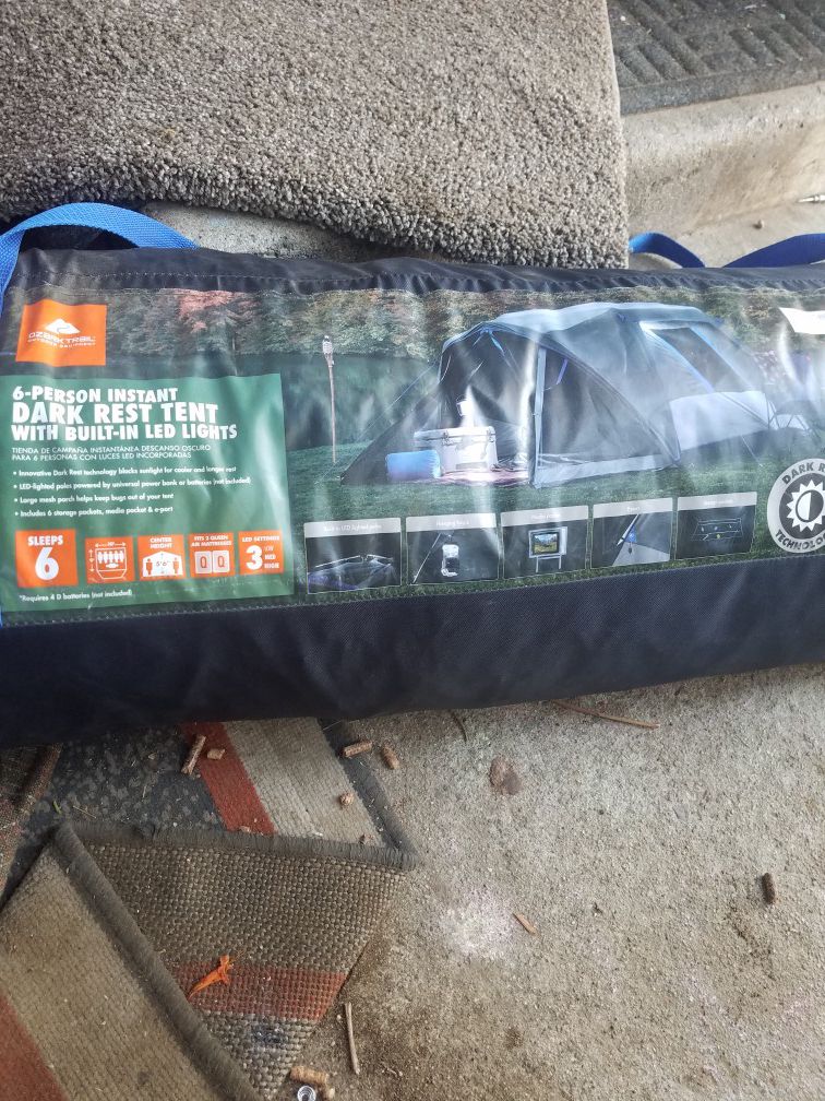 6 person tent with built-in LED lights