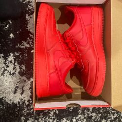 Nike Air Forces Red