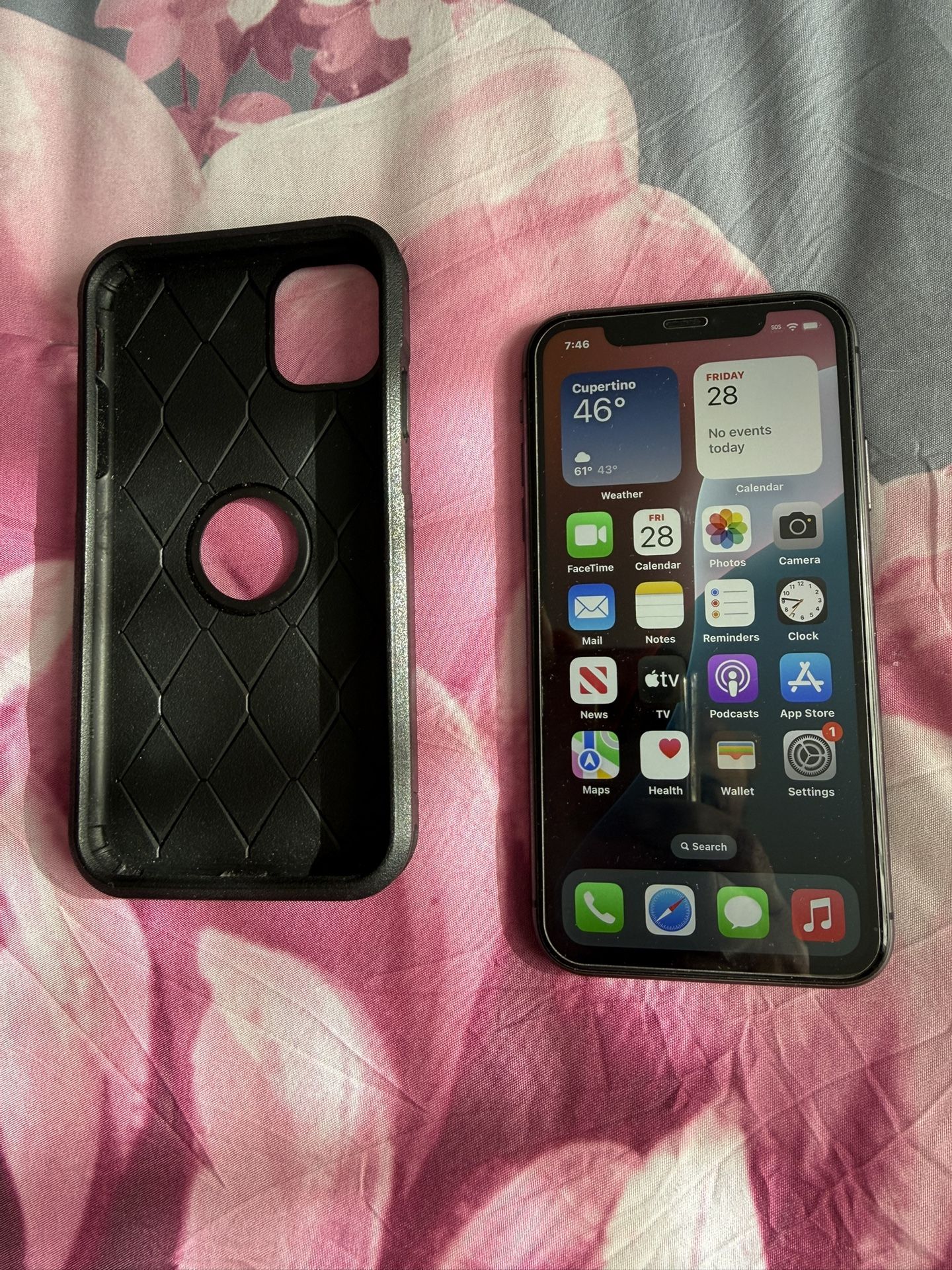 iPhone 11 Unlocked 128Gig I Phone