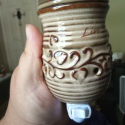 Plug In Wax Warmer Live Laugh Love Like New 