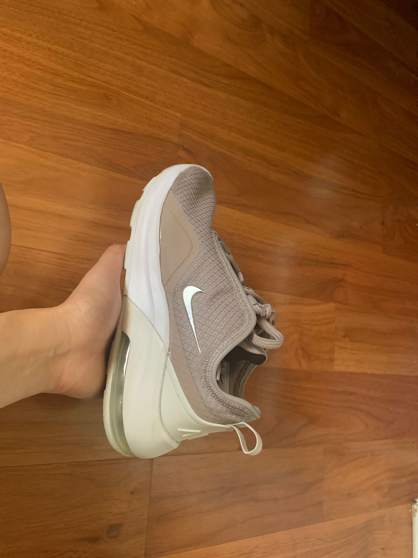 Nike Like new women shoes