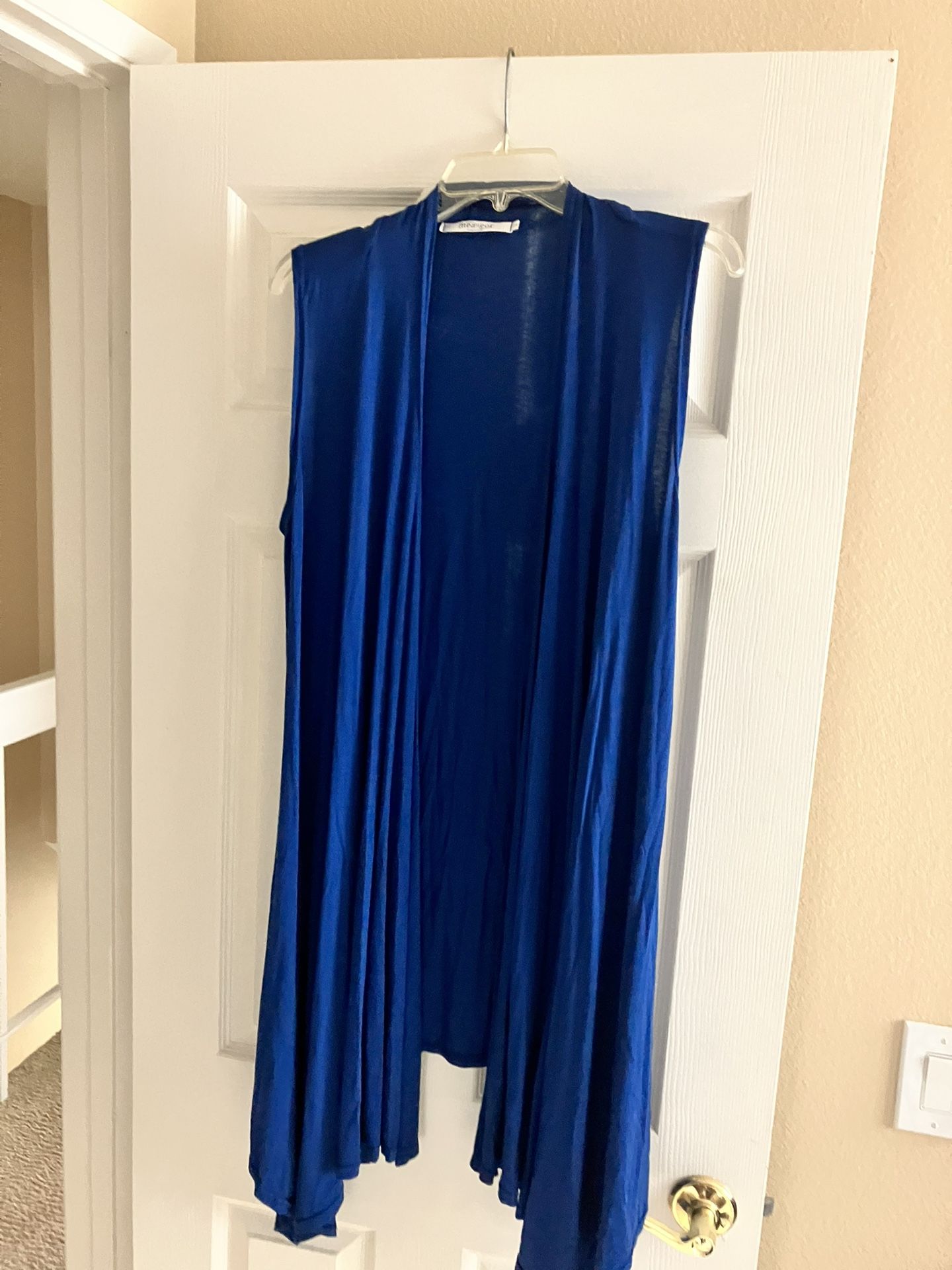 2 Dusters In perfect Condition Only $8-