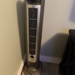 Lasko Oscillating Tower Fan 42"