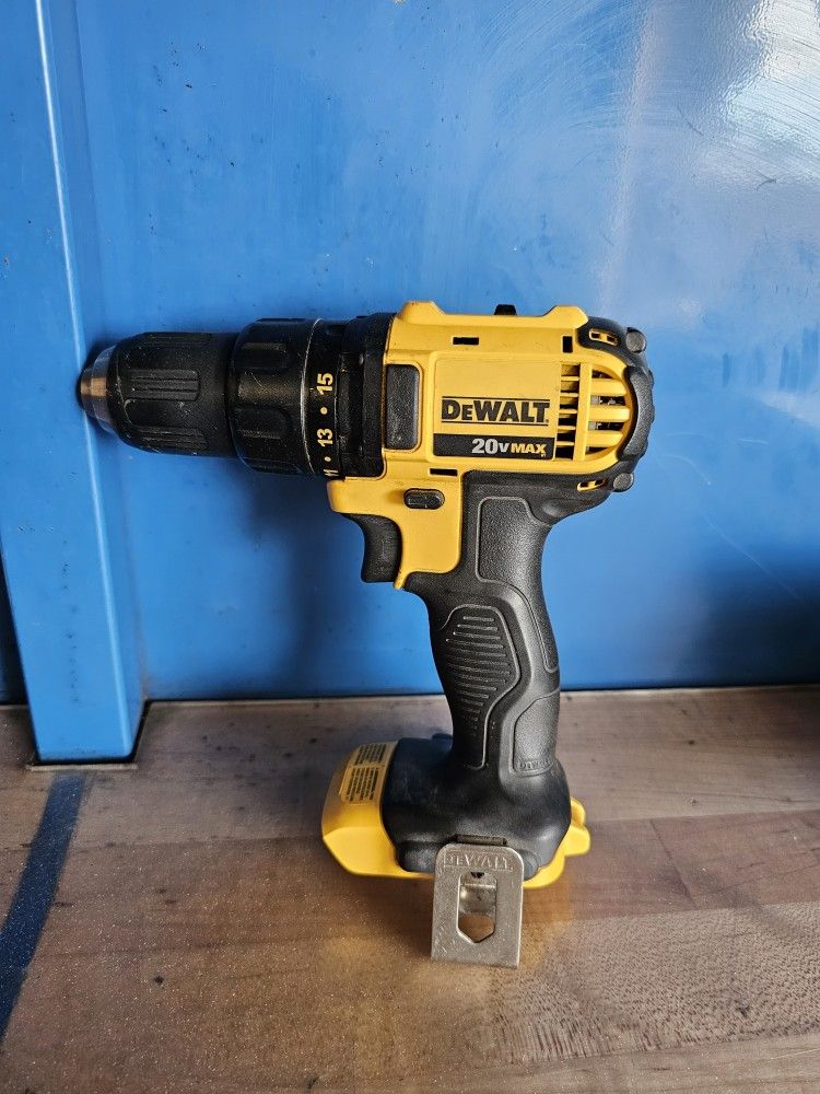 Dewalt 20v Drill DCD780