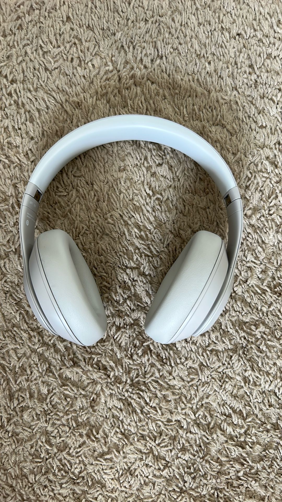 Beats Studio Pro