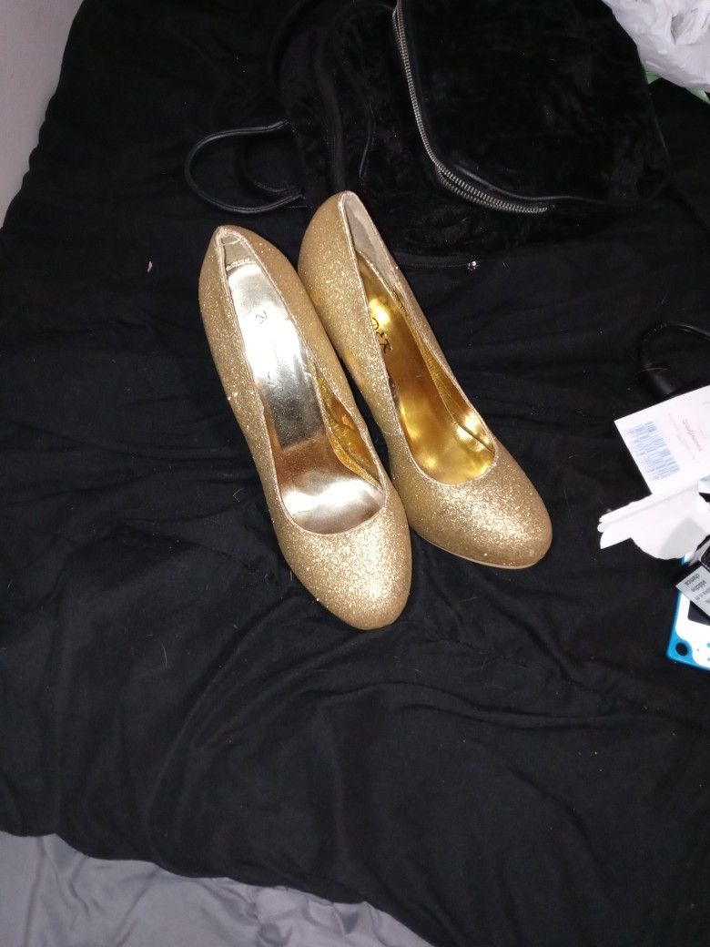 Bumper Size 7-8 Gold