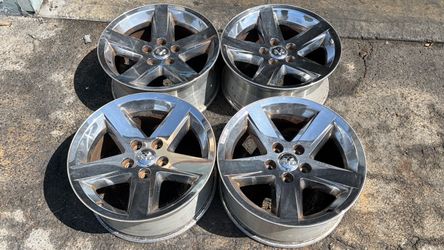 Dodge ram Chrome 20 Inch stock Aluminum wheels for 1500 Series trucks