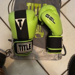 TITLE Boxing Gel World V2T Bag Boxing Gloves 