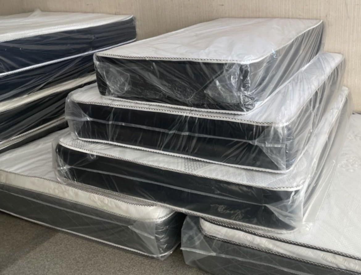 99 No Hidden Costs Day Delivery Se Habla Espanol Twin Mattress 99 Full 159 Queen Bed 179 King 229 California King 229 Frame 69 XL Twin Mattresses