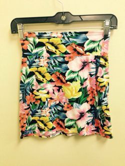 Women's PINK Small skirt