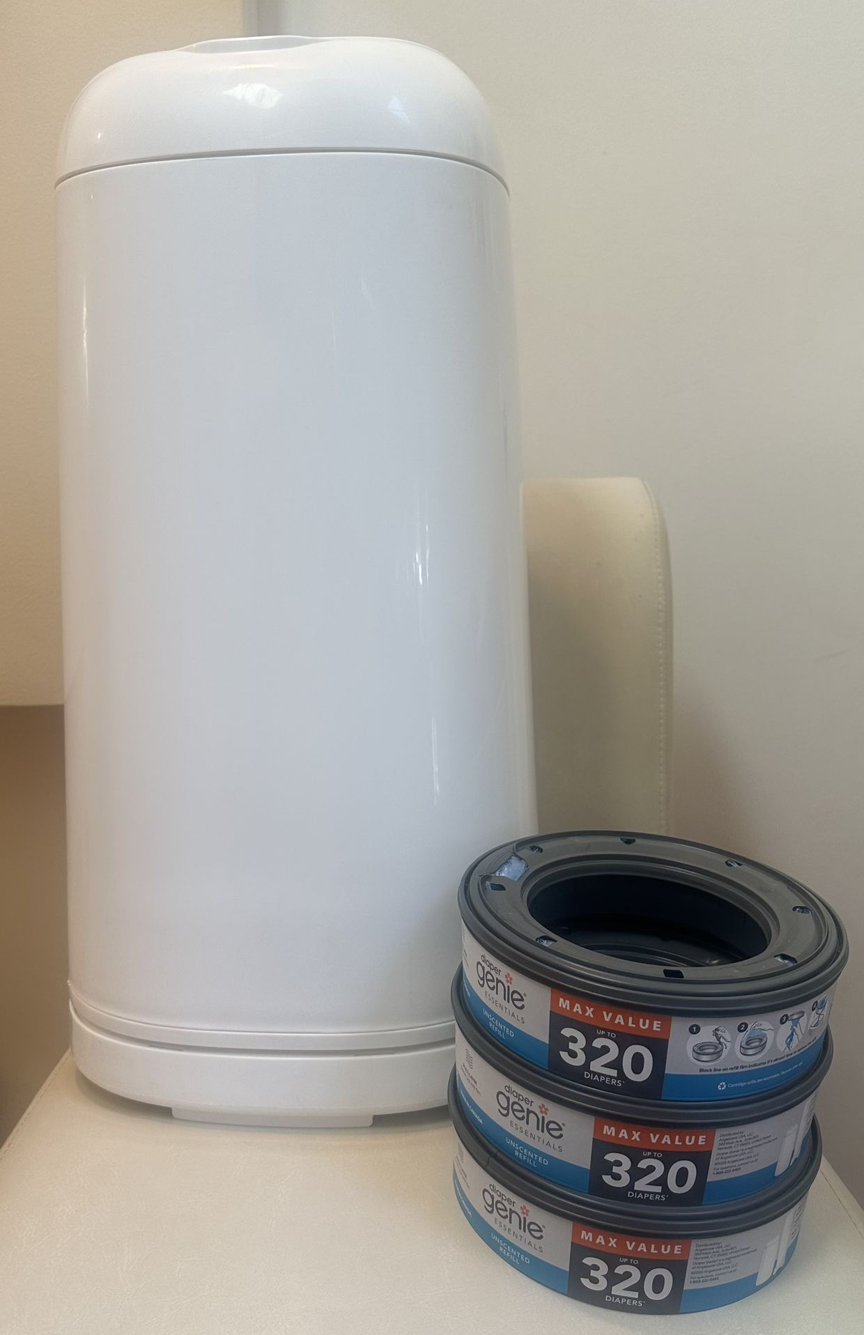 Diaper Genie + 4 1/2 Refill Bags