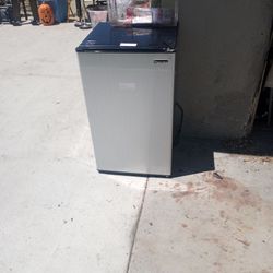 Magic CHEF MINI Fridge