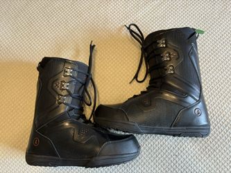 Brand New Snowboard Boots Size 10m - 11w 