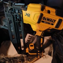 Dewalt 16 Gauge Angled Finish Nailer