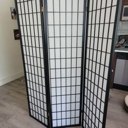 3-Panel Folding Room Divider – Minimalist Black & White