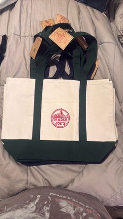 Trader Joe’s tote bag, large green