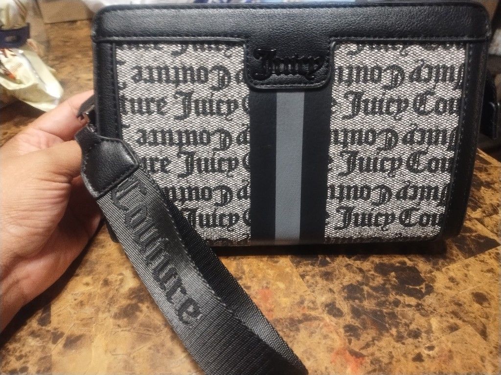 Juicy Couture Wristlet