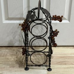 Grape Vine & Leaf Wine Bottle Holder Metal Rack Holds 3 Bottles