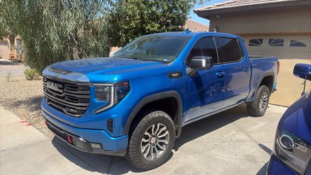 GMC Sierra 1500 AT4 Crew Cab Truck
