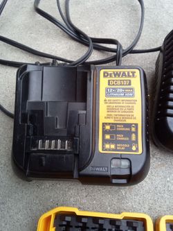 DeWalt DCB107 12V/20V Max Battery Charger