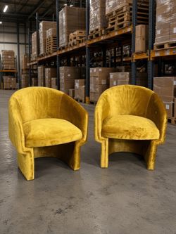 Moe's Home Franco Accent Chair (Set of 2, Mustard Velvet)
