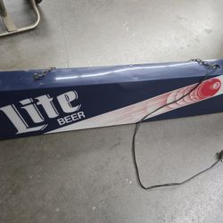 Lite Beer Pool Table Light In Working Condition
