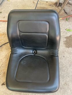 Lawnmower tractor seat 18”w