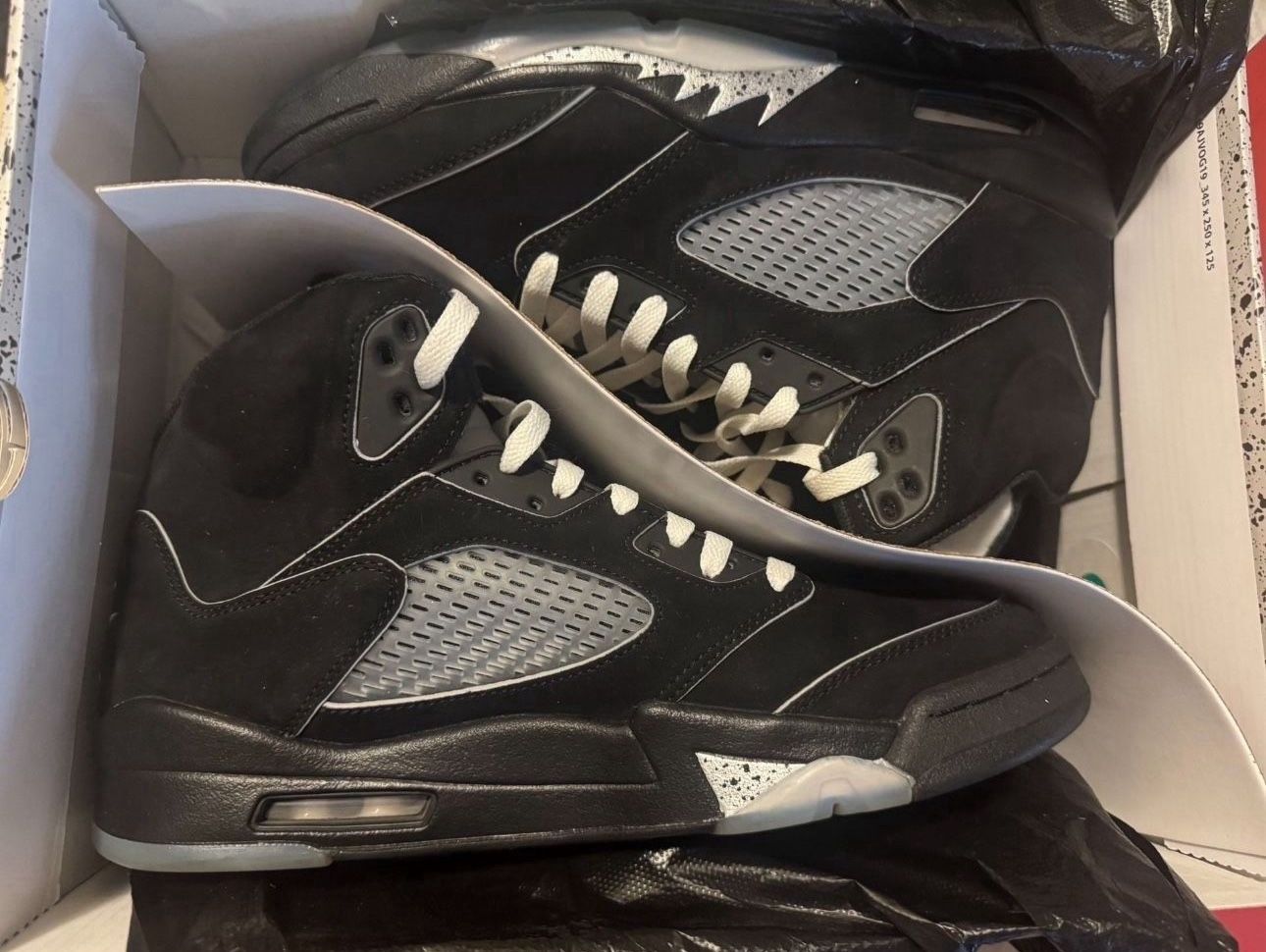 Air Jordan Retro 5( Reimagined) Great Condition (PRICE IS FIRM) NO TRADES