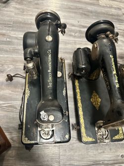 Antique Singer Manufacturing Co. Sewing Machines (2)