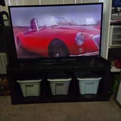 Entertainment Center With 50 Inch Vizio Tv 