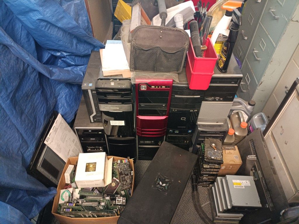 Computers and parts for gold scrap or repair